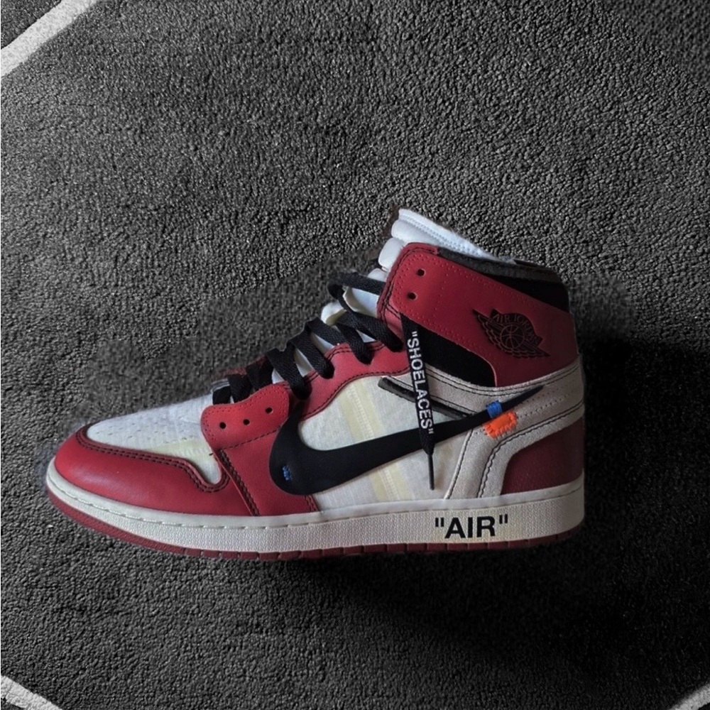 Off-White • Air Jordan Retro 1 High “Chicago” [The Ten]